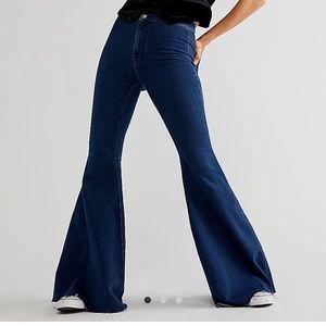 Free People super flare jeans 🫶🏼